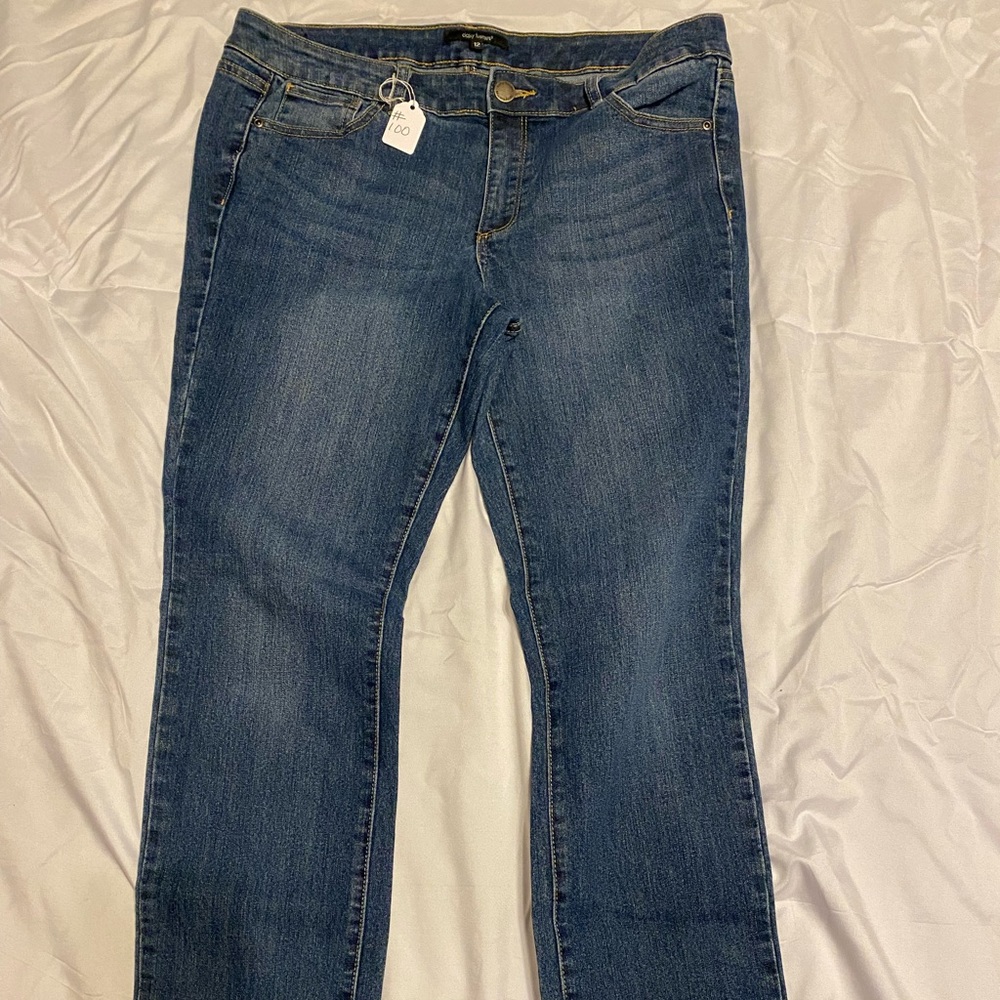 EUC Daisy Fuentes Denim jeans size 12